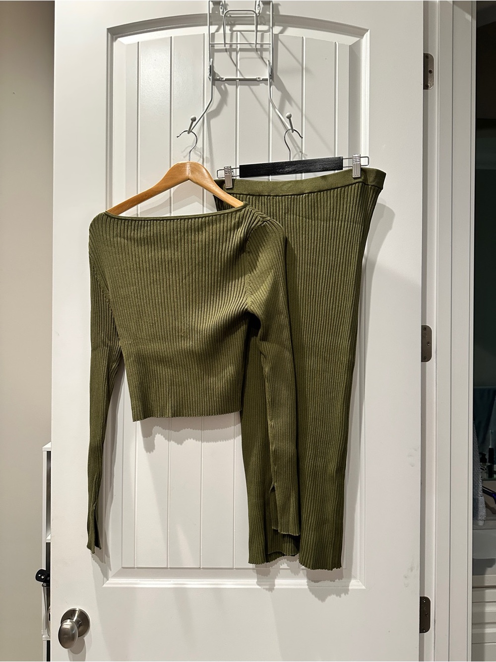 H&M Olive Green Ribbed Knit Skirt Set